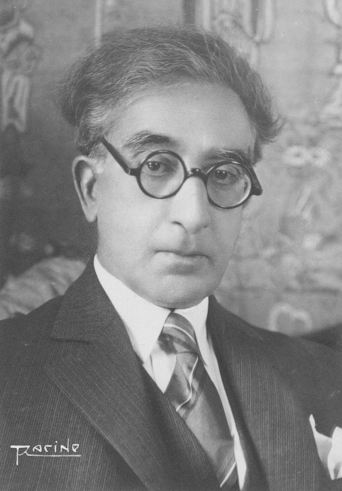 1200px Konstantinos Kavafis
