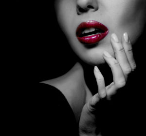 3 'Femme Fatale' Stories 1